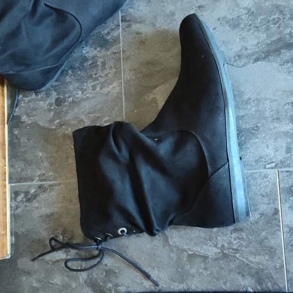 Ladies Faux Suede Booties - Picture 1 of 4